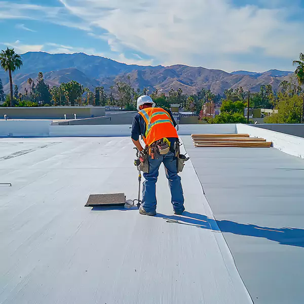 Why Seattle Property Owners Trust Best Seattle Roofing Pros for Flat Roofing?
